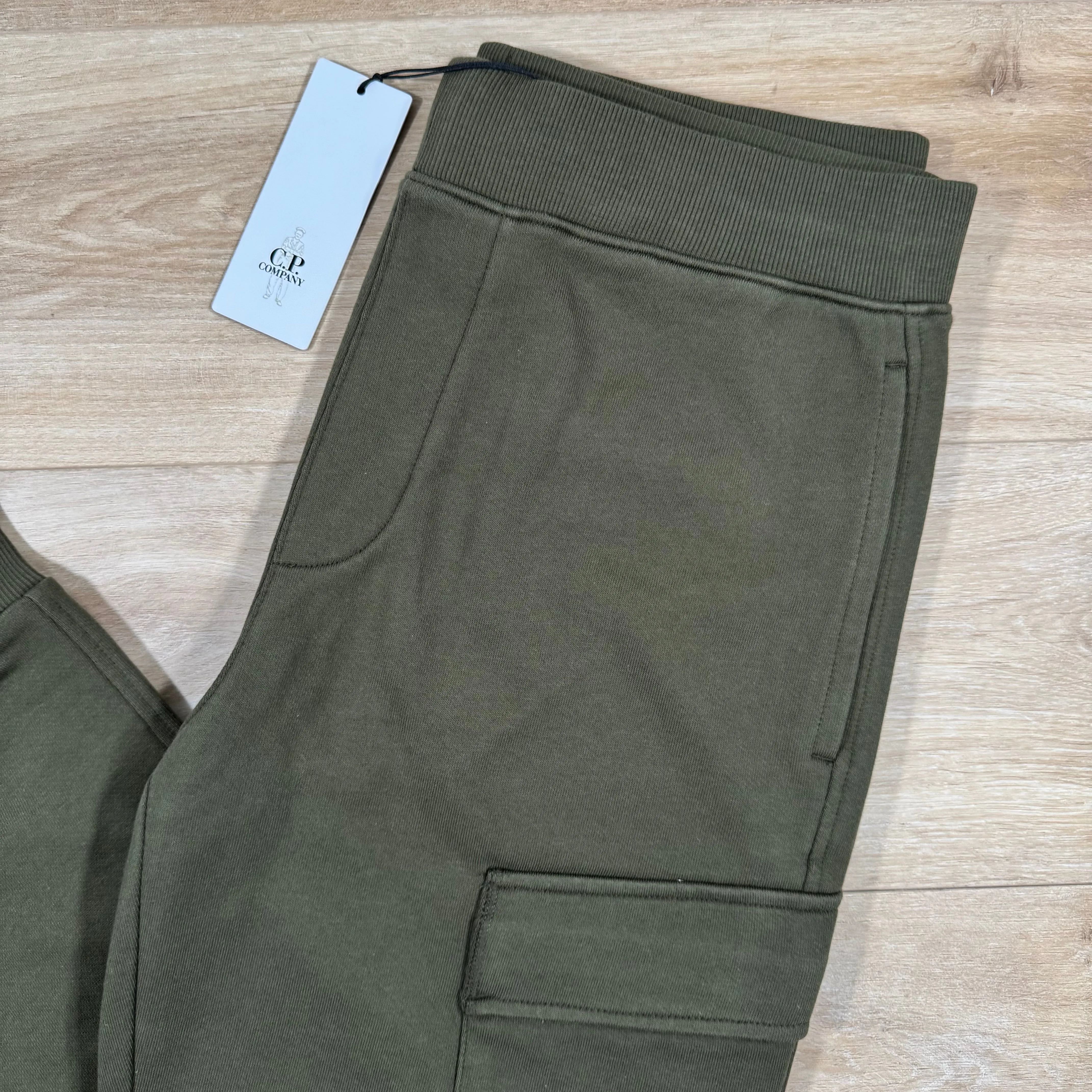 C.P. Company Diagonal Raised Lens Sweatpants in Ivy Green