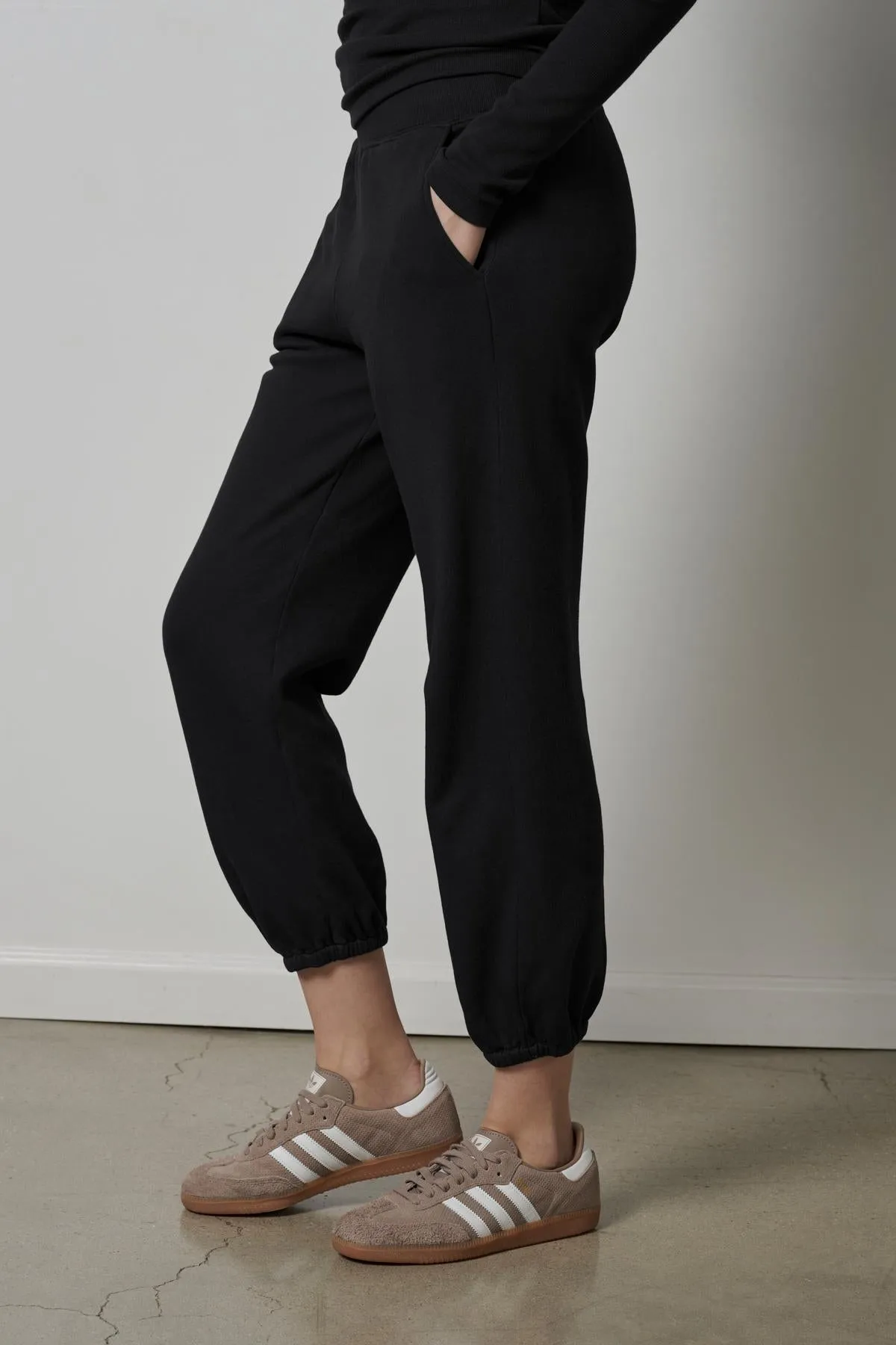 Velvet by Jenny Graham Zuma 04 Sweatpants | Black