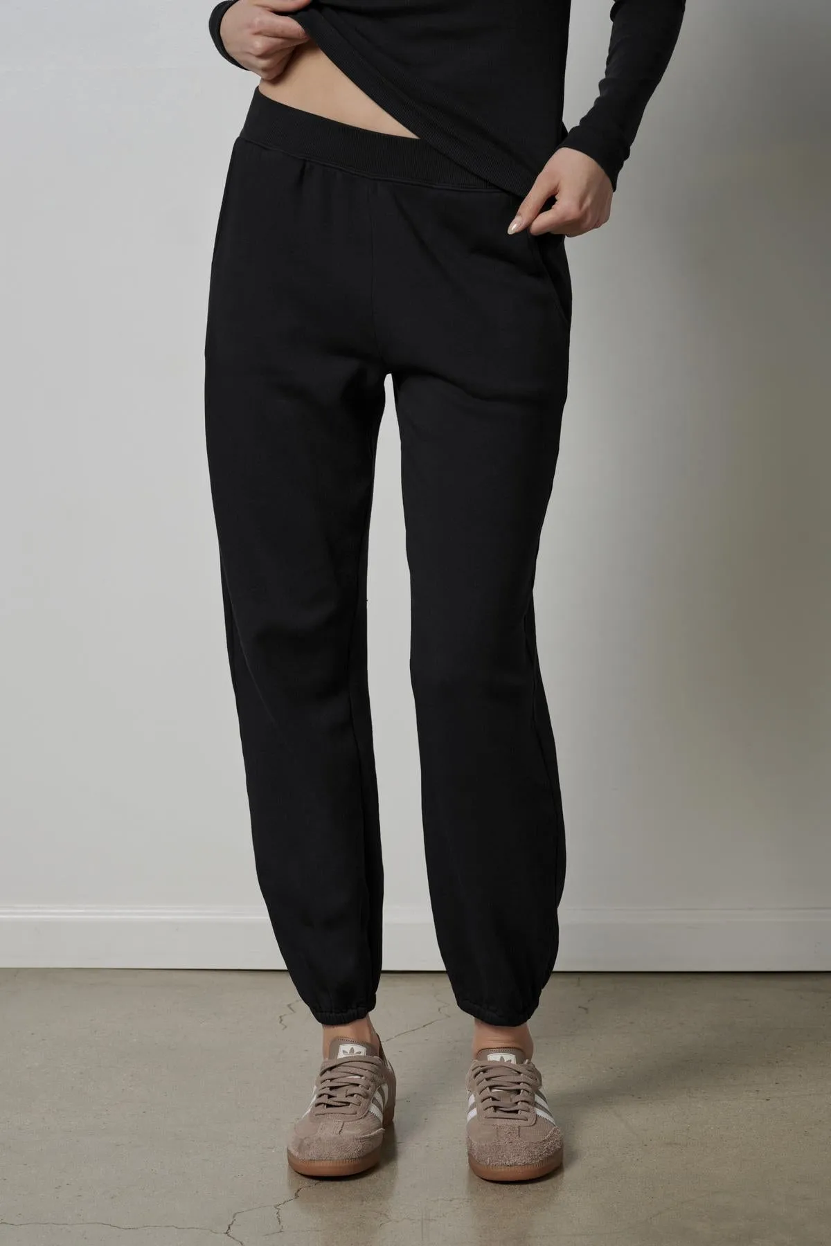 Velvet by Jenny Graham Zuma 04 Sweatpants | Black